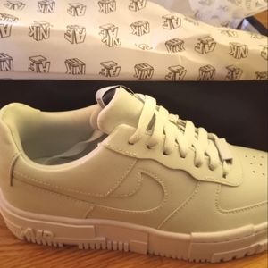 Women's size 8 air force ones